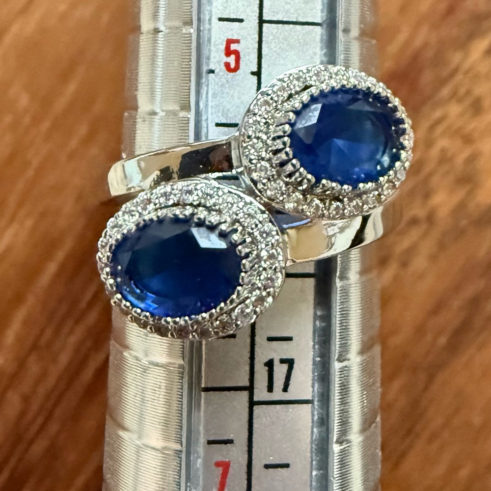 Elegant Silver Tone and Blue Glass Rhinestone Ring Size 6.75